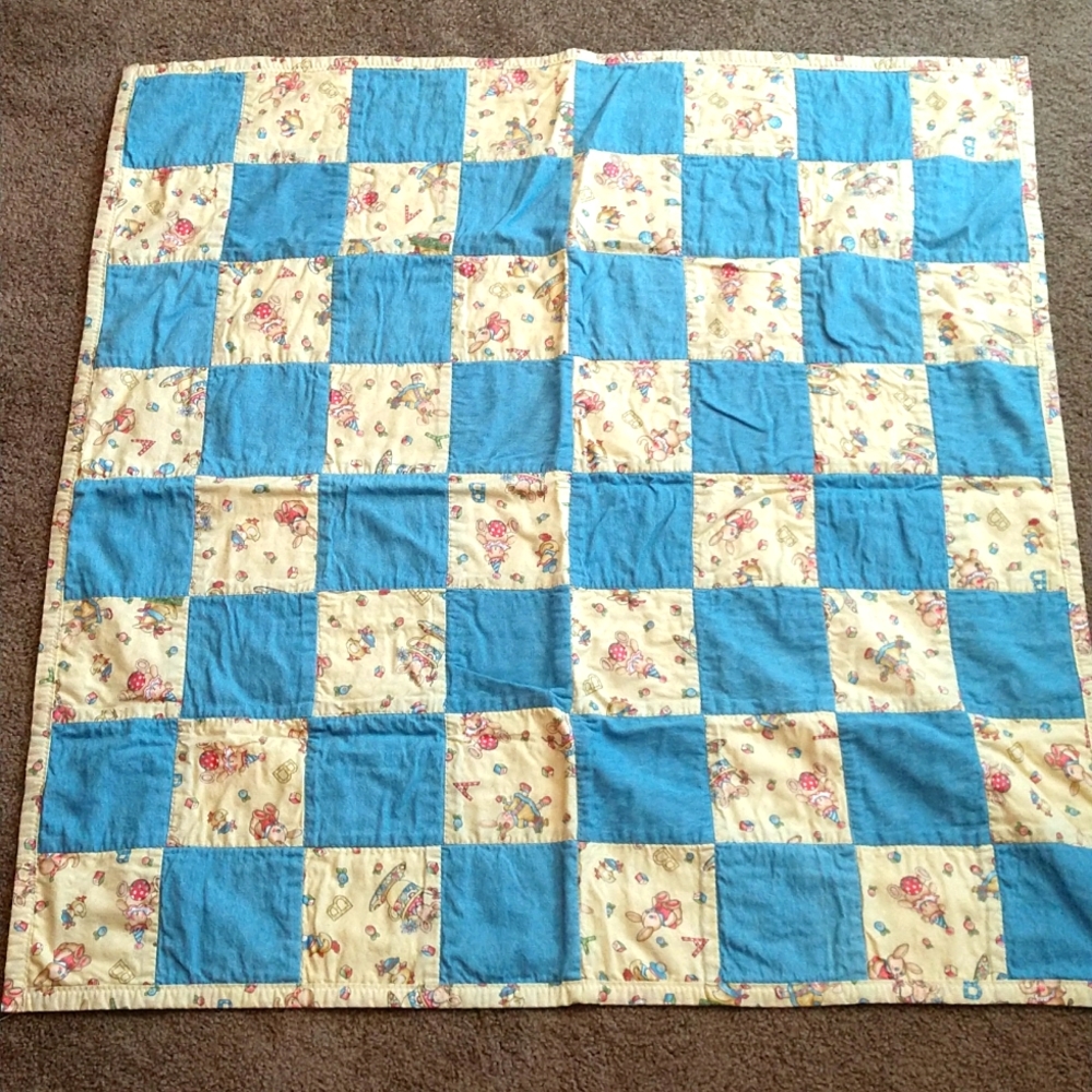 Homemade Baby Quilt 36”x36” yellow and blue